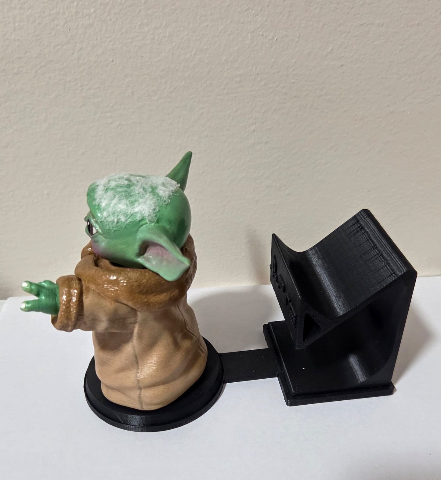 Stand Holder PS5 Baby Yoda
